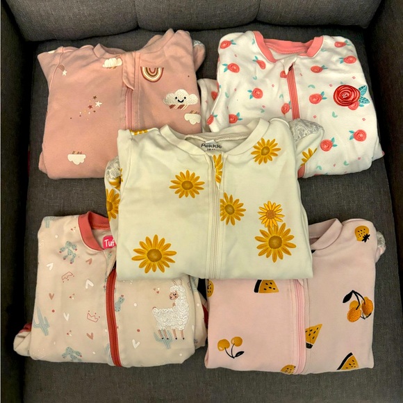 pekkle Other - ✨5/$30✨ Pekkle zippys - 18 months